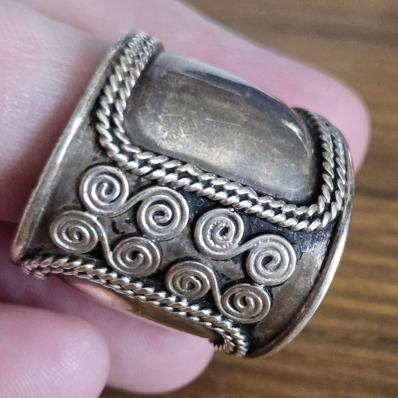 925 Silver Ring - Picture 3 of 6